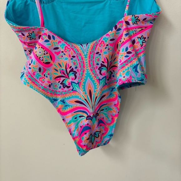 Frankies Bikinis Otis Cheeky One Piece Swimsuit Size M - Picture 6 of 6